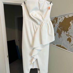 ELLIATT Reception Dress size L